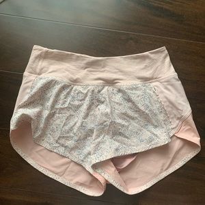 Outdoor Voices Hudson Short - Small 2.5 Inch Pink & White Speckle